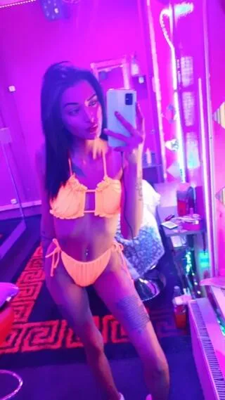 Nicole – Escort Girl Berlin – Escort Berlin