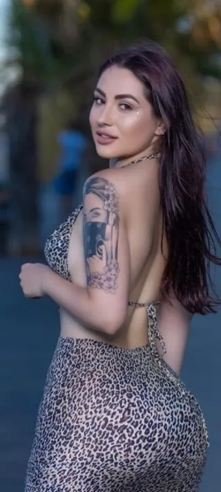 Laura – Escort Girl Berlin – Escort Berlin